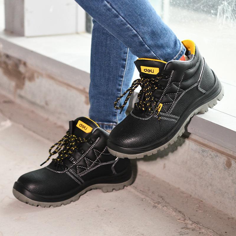 Safety Boots (Size 43) - حذاء عمال مع حماية اسود