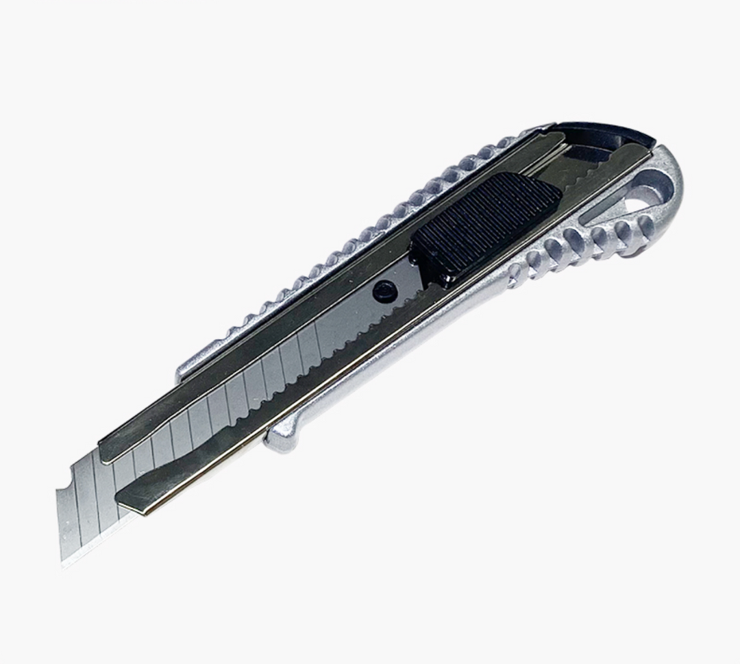 18mm Aluminum Alloy Cutter - سكين المينيوم